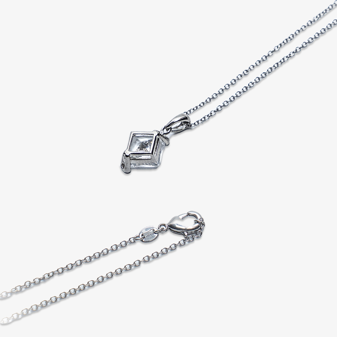 floating-square-crystal-pendant-necklace-3