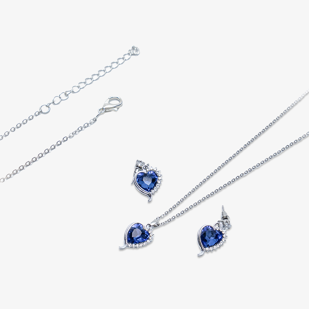 sapphire-blue-heart-halo-jewelry-set-3